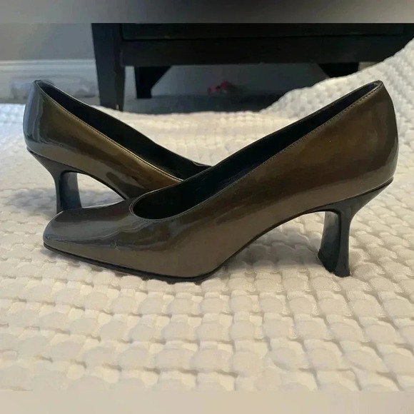 Stuart Weitzman Pumps| Green Patent Leather| Size 6 - Picture 1 of 9